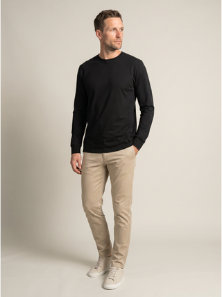 Long-Sleeved T-Shirt - Black